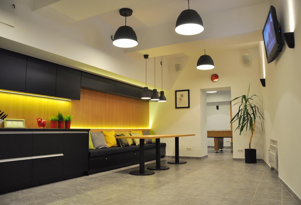 Bomb Shelter Apartment Wilno Pokój zdjęcie